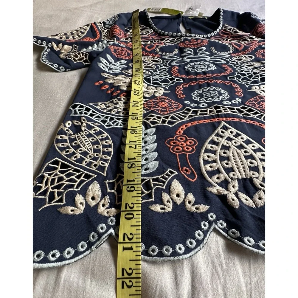 Gianni Bini‎ Embroidered Cut Out Top Small Navy Blue Boho Floral Leaf Scalloped